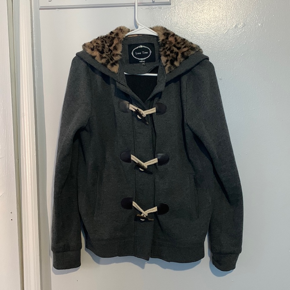 Hooded coat for woman